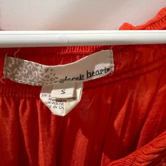 Derek Heart Orange Short Sleeve V Neck Cinched Waist Shirt - Picture 3 of 3